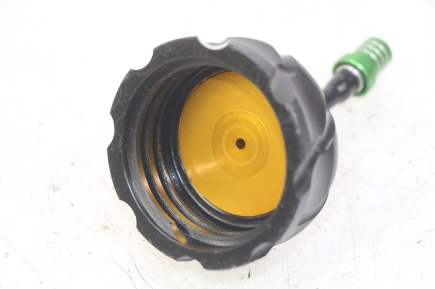 photo de TAPPO SERBATOIO CARBURANTE KAWASAKI KX 85 (2001 - 2013)