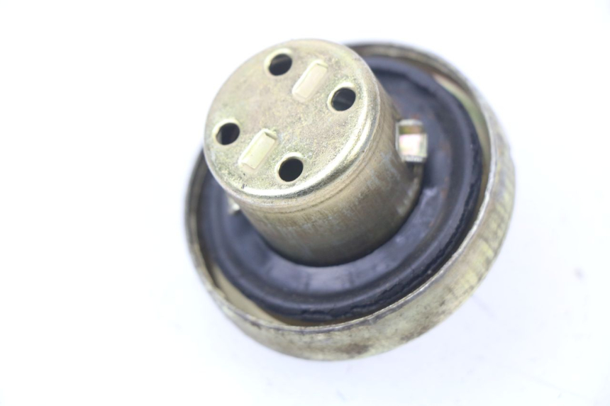 photo de TAPPO SERBATOIO CARBURANTE KINROAD XT T-8 125 (2006 - 2006)