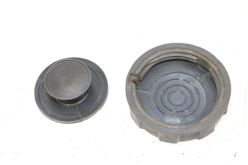 photo de TAPPO SERBATOIO CARBURANTE PEUGEOT KISBEE 2T 50 (2010 - 2017)