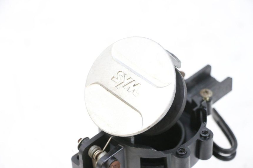 photo de TAPPO SERBATOIO SYM ORBIT III 3 4T 50 (2021 - 2025) - Zoom sullo stato d'uso