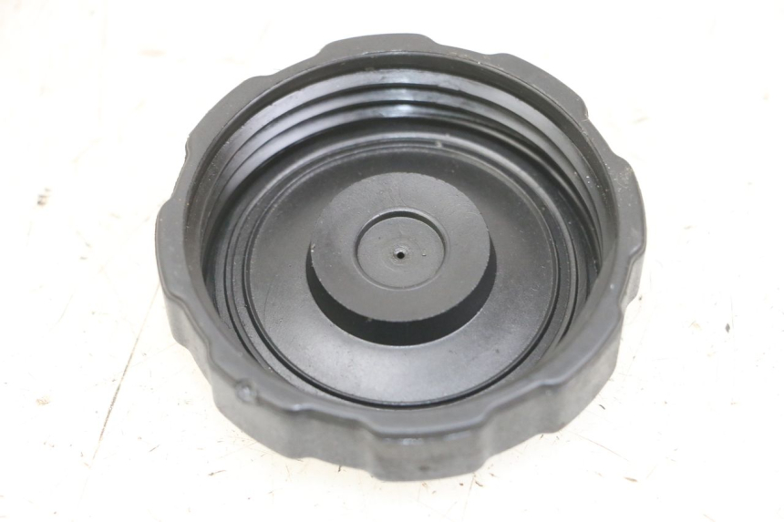 photo de TAPPO SERBATOIO CARBURANTE PEUGEOT ELYSTAR 125 (2002 - 2007)