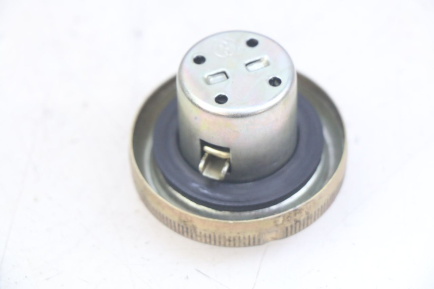 photo de TAPPO SERBATOIO CARBURANTE PEUGEOT TWEET 4T 50 (2010 - 2014)