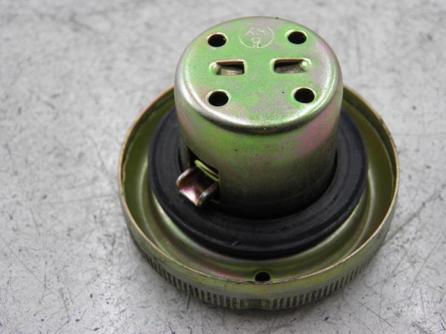 photo de TAPPO SERBATOIO CARBURANTE PEUGEOT TWEET 4T 50 (2010 - 2014)
