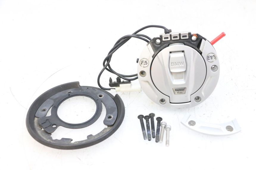 photo de TAPPO SERBATOIO BMW R GS 1250 (2021 - 2024) - Caratteristiche distintive