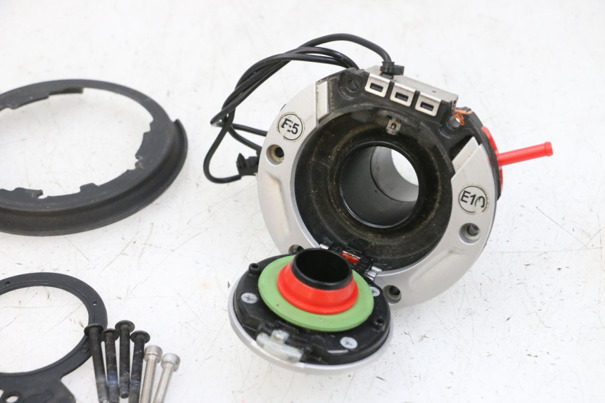 photo de TAPPO SERBATOIO BMW R GS 1250 (2021 - 2024) - Zoom sullo stato d'uso