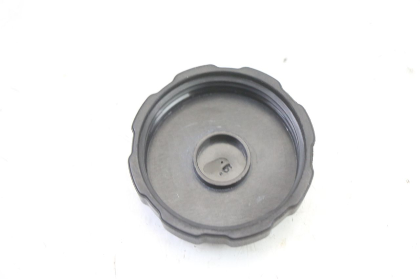 photo de TAPPO SERBATOIO PEUGEOT SATELIS COMPRESSOR K15 125 (2006 - 2009)