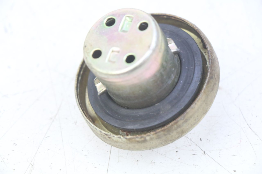 photo de TAPPO SERBATOIO CARBURANTE SELECT UP OCTALIS 125 (2007 - 2012)