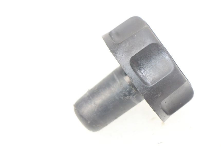 photo de TAPPO SERBATOIO CARBURANTE YAMAHA SLIDER NAKED 50 (2004 - 2018)