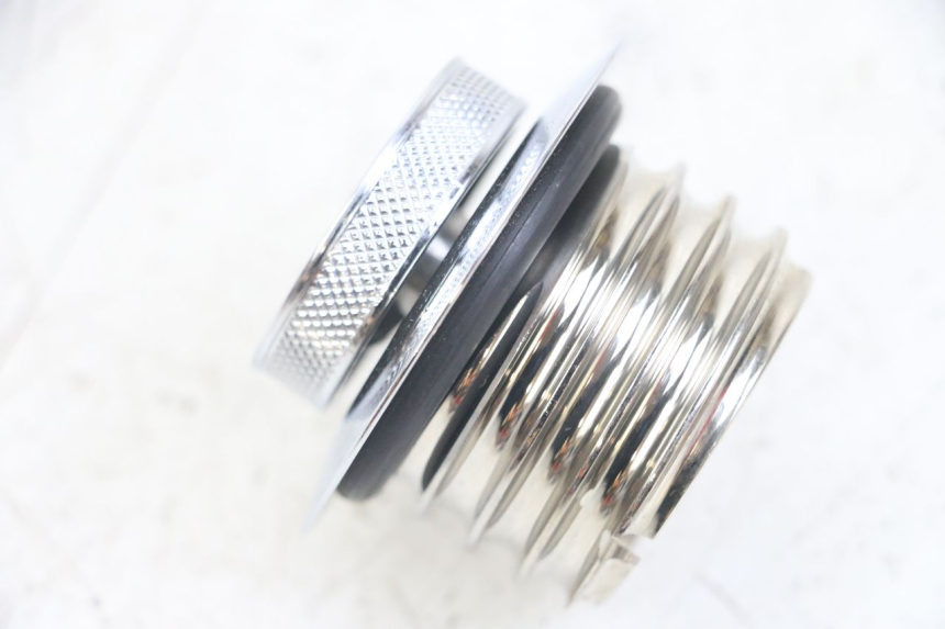 photo de TAPPO SERBATOIO CARBURANTE HARLEY DAVIDSON SPORTSTER XL CUSTOM 1200 (2003 - 2004)