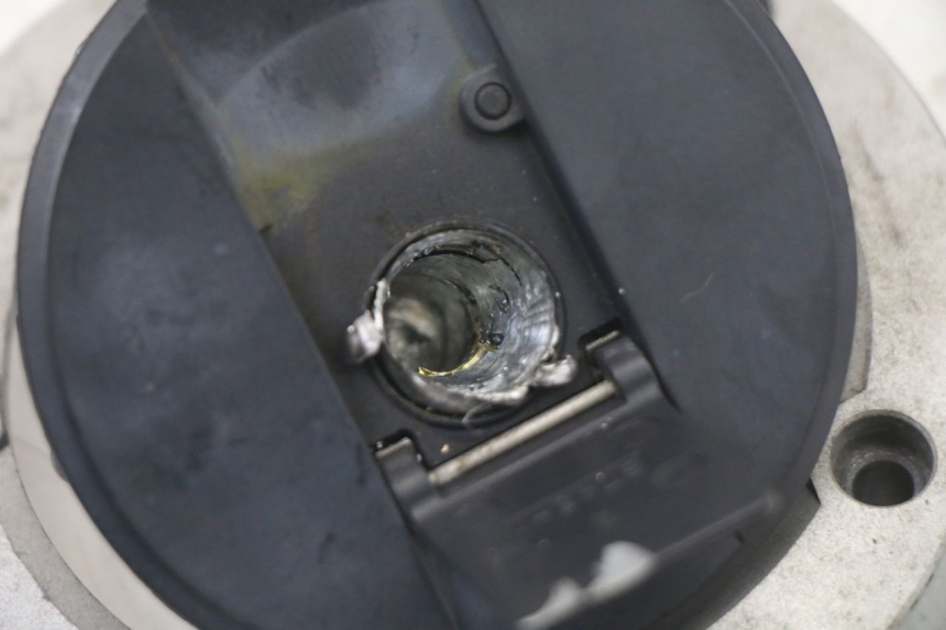 photo de TAPPO SERBATOIO SUZUKI GSX F GSXF 650 (2007 - 2015)