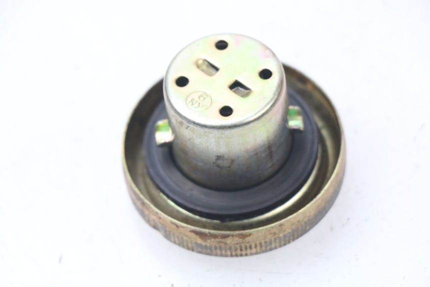 photo de TAPPO SERBATOIO CARBURANTE SYM ORBIT 2 50 (2008 - 2014)