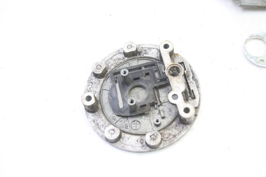 photo de TAPPO SERBATOIO YAMAHA TDR DELTABOX 125 (1993 - 2003)