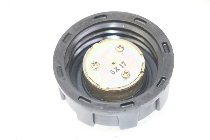 photo de TAPPO SERBATOIO CARBURANTE SUZUKI UH BURGMAN 125 (2002 - 2006)