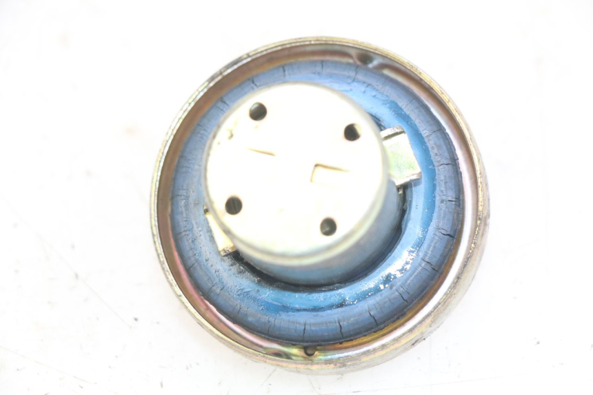 photo de TAPPO SERBATOIO CARBURANTE KYMCO VITALITY 2T 50 (2004 - 2010)