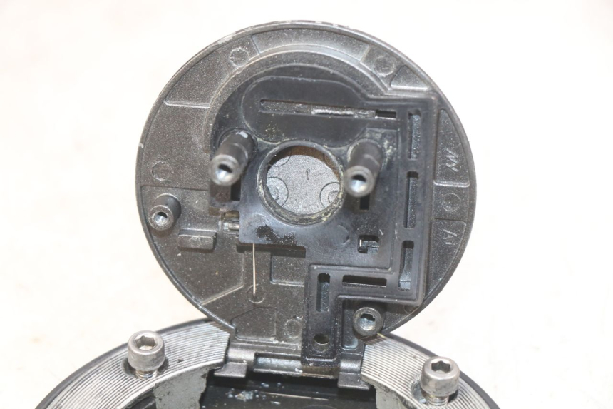 photo de TAPPO SERBATOIO CARBURANTE SYM WOLF SB 125 (2011 - 2018)