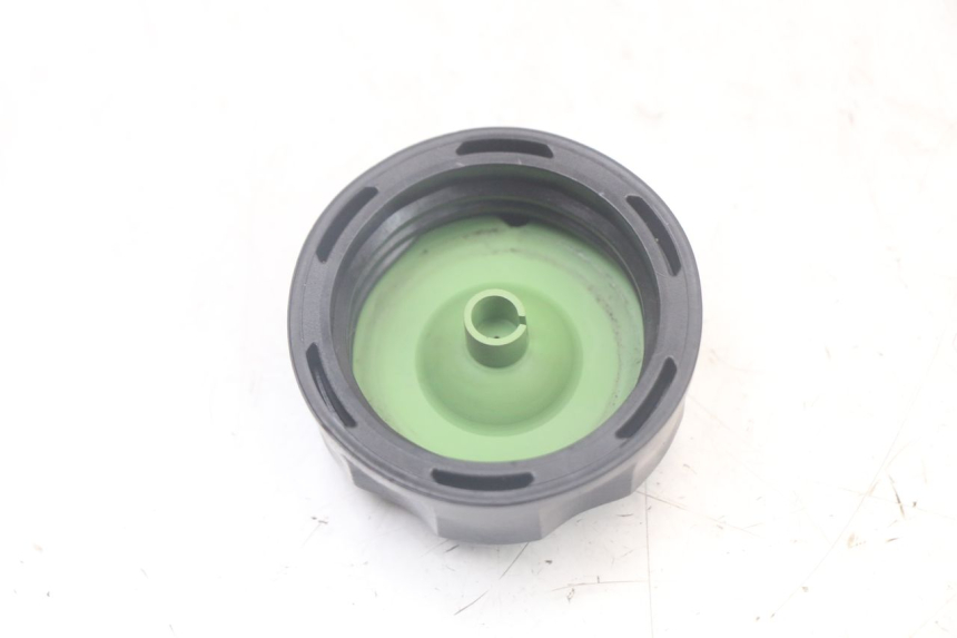 photo de TAPPO SERBATOIO CARBURANTE YAMAHA AEROX 2T 50 (2013 - 2017)