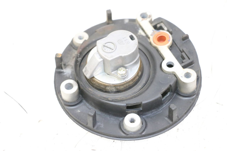 photo de TAPPO SERBATOIO YAMAHA TDM ABS 900 (2002 - 2014)