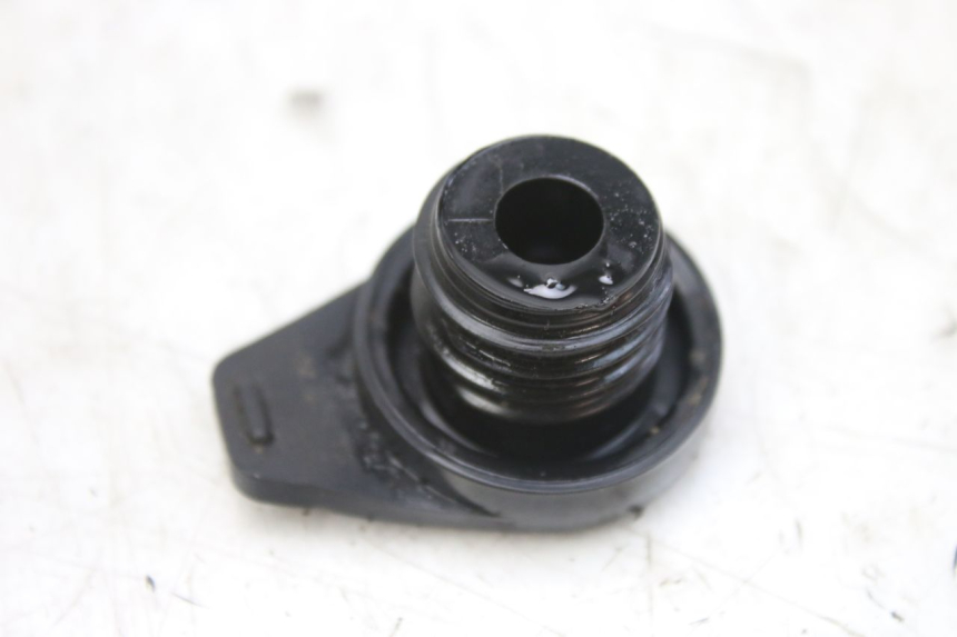 photo de TAPPO SERBATOIO OLIO DERBI GPR 50 (2004 - 2009)