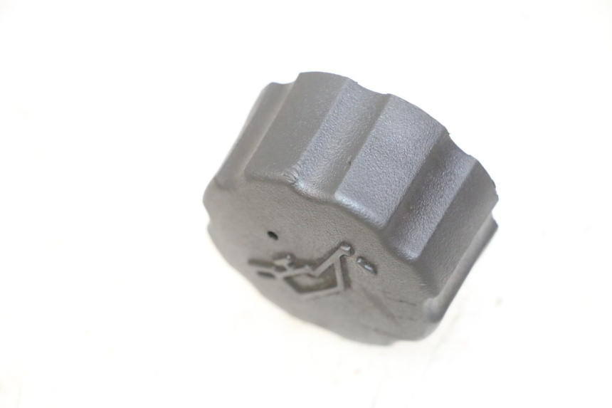 photo de TAPPO SERBATOIO OLIO PEUGEOT ELYSTAR 50 (2002 - 2014)