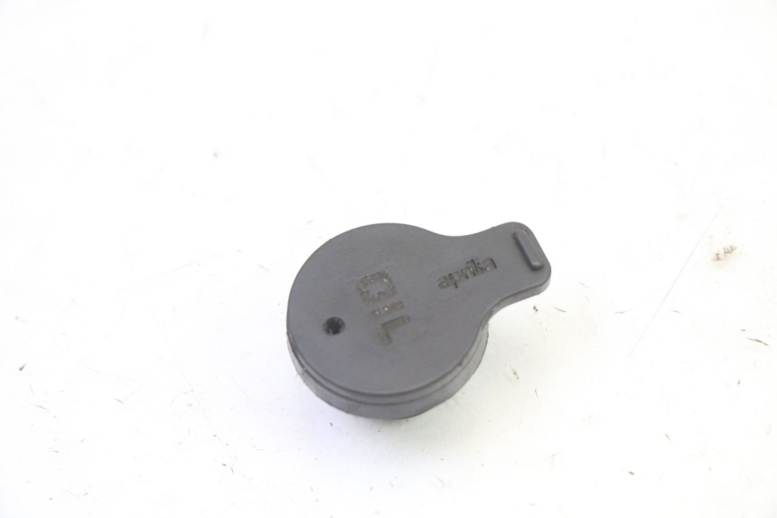 photo de TAPPO SERBATOIO OLIO APRILIA ETX 125 (1998 - 2002)
