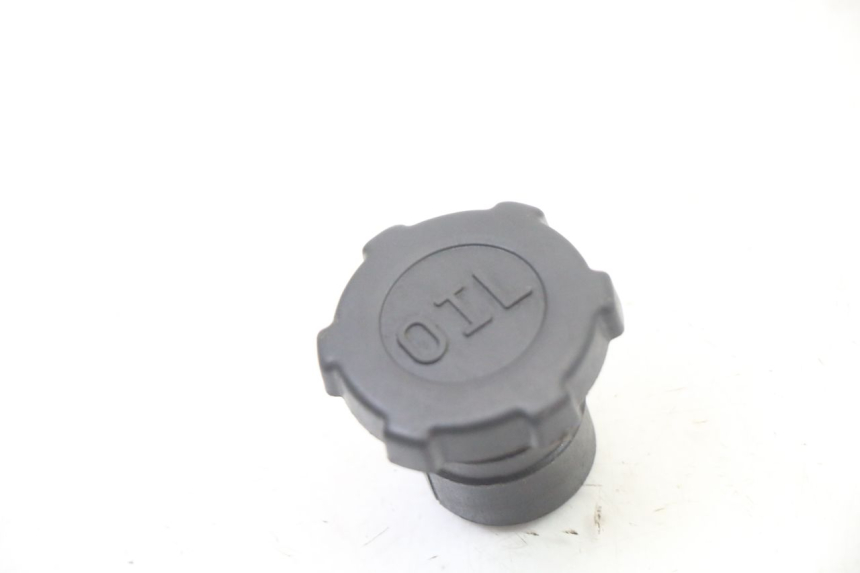 photo de TAPPO SERBATOIO OLIO PIAGGIO FLY 2T 50 (2004 - 2017)
