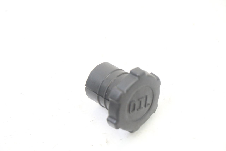 photo de TAPPO SERBATOIO OLIO PIAGGIO FLY 2T 50 (2004 - 2017)