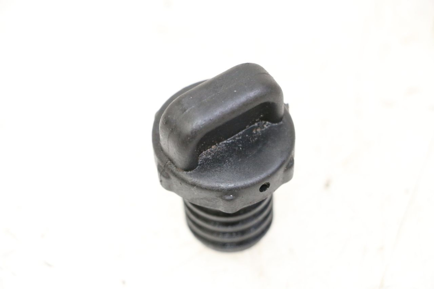photo de TAPPO SERBATOIO OLIO PEUGEOT KISBEE 2T 50 (2010 - 2017)