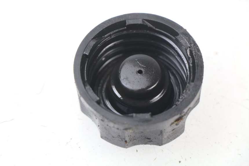 photo de TAPPO SERBATOIO OLIO PEUGEOT LUDIX BLASTER 50 (2006 - 2014)