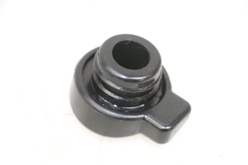 photo de TAPPO SERBATOIO OLIO PIAGGIO NEW TYPHOON 50 (2018 - 2021) - Zoom sullo stato d'uso