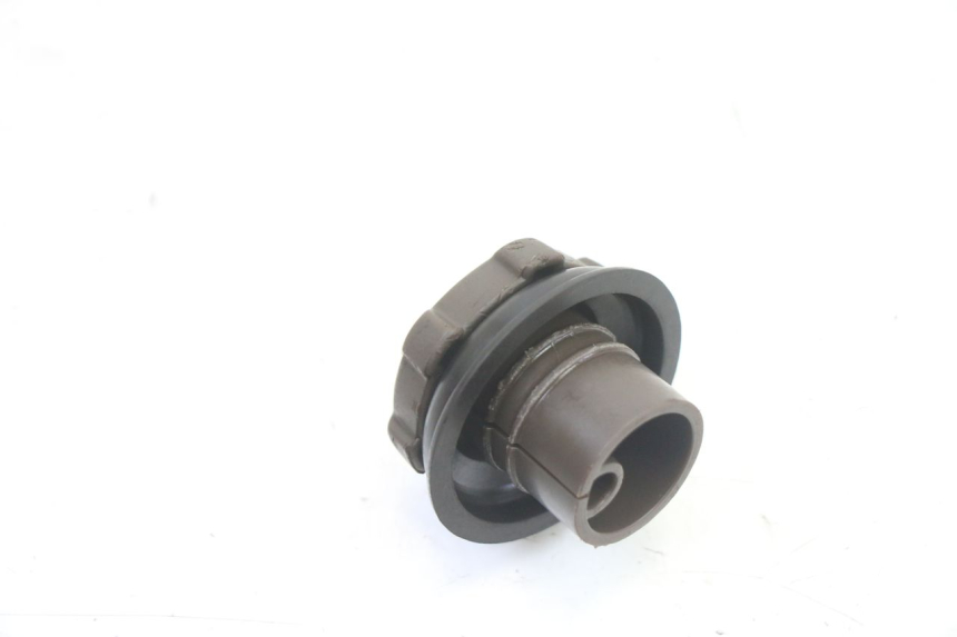 photo de TAPPO SERBATOIO OLIO PIAGGIO NRG POWER PUREJET 50 (2018 - 2021)