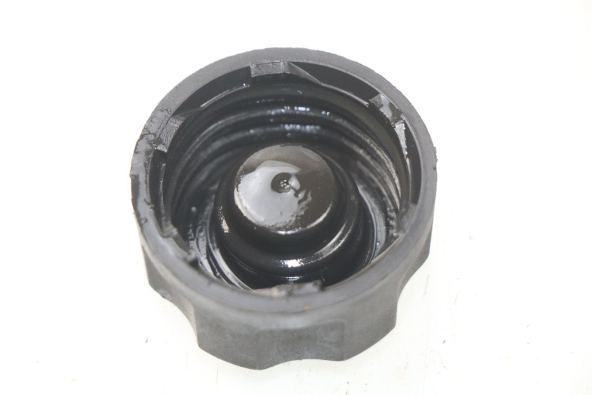photo de TAPPO SERBATOIO OLIO PEUGEOT LUDIX 50 (2008 - 2017)