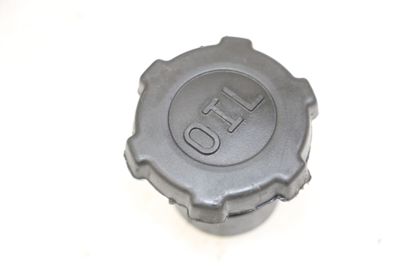 photo de TAPPO SERBATOIO OLIO PIAGGIO FLY 2T 50 (2004 - 2017)