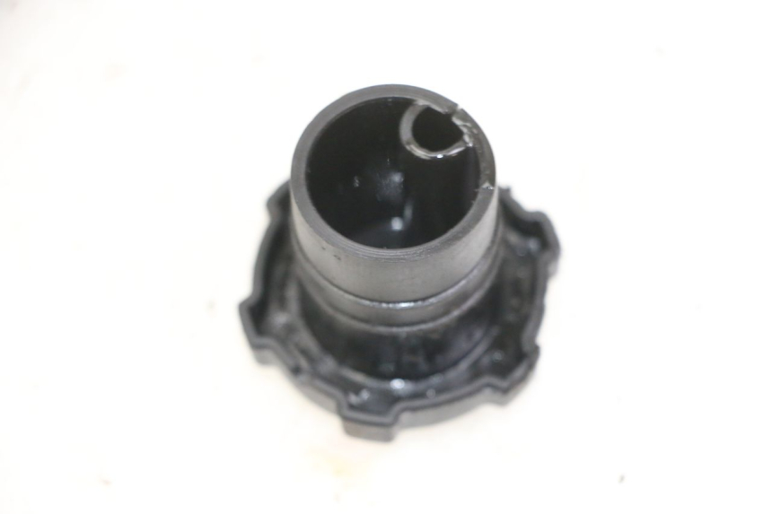 photo de TAPPO SERBATOIO OLIO PIAGGIO FLY 2T 50 (2004 - 2017)