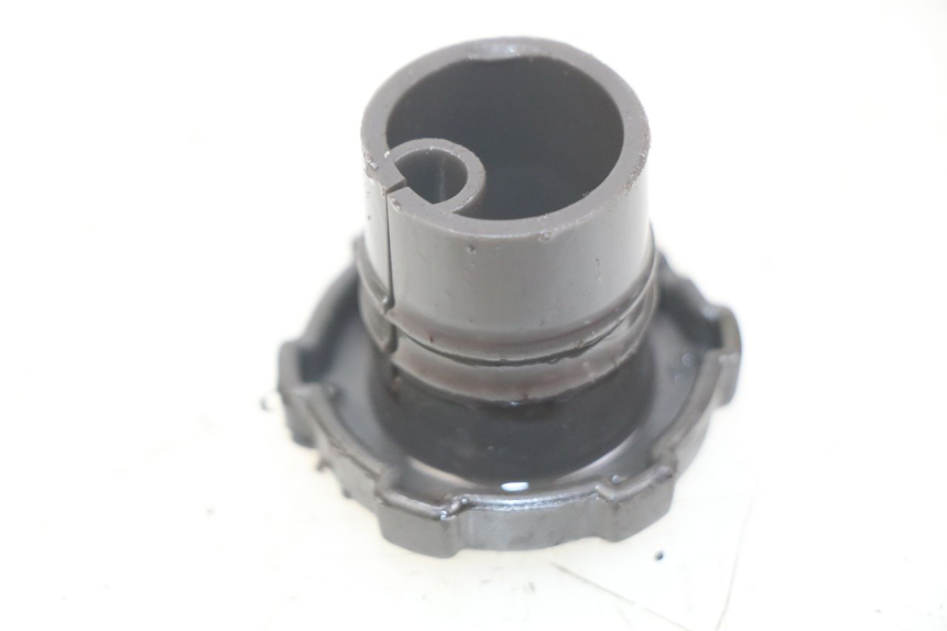 photo de TAPPO SERBATOIO OLIO PIAGGIO VESPA PRIMAVERA 2T 50 (2013 - 2018)