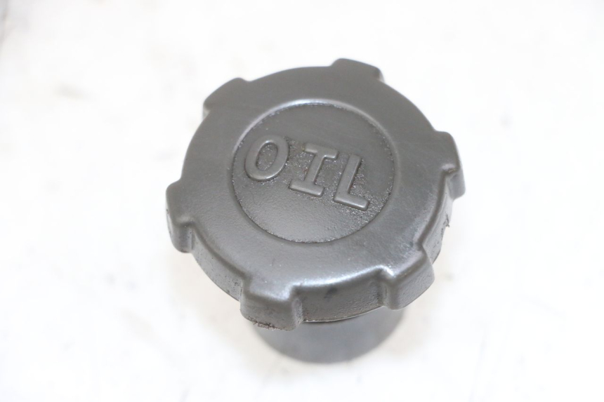 photo de TAPPO SERBATOIO OLIO PIAGGIO VESPA S 2T 50 (2007 - 2014)