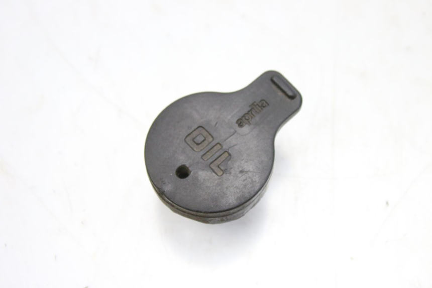 photo de TAPPO SERBATOIO OLIO APRILIA SR R 2T LC 50 (2018 - 2021)