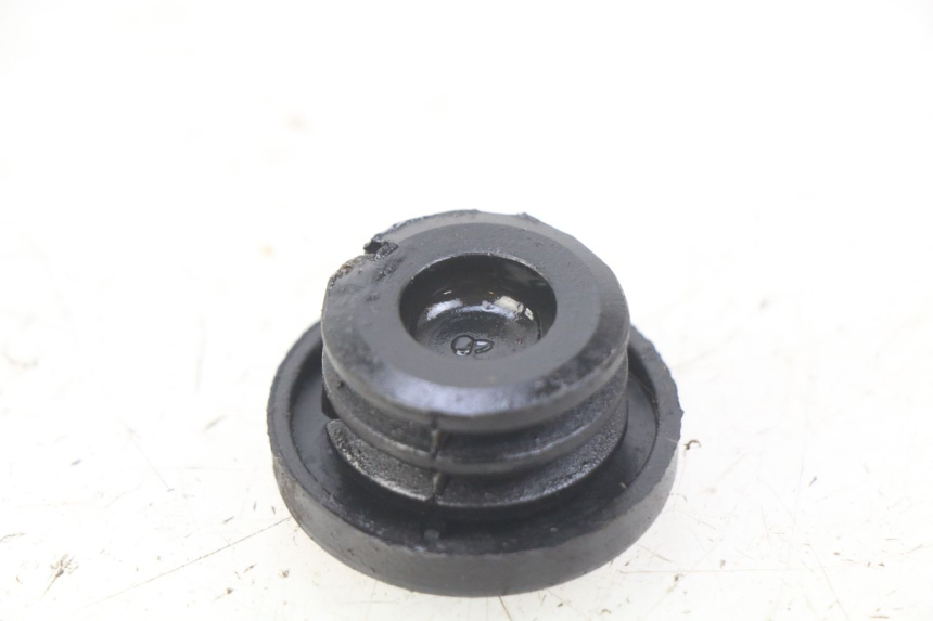 photo de TAPPO SERBATOIO OLIO SUZUKI CP 80 (1985 - 1996)
