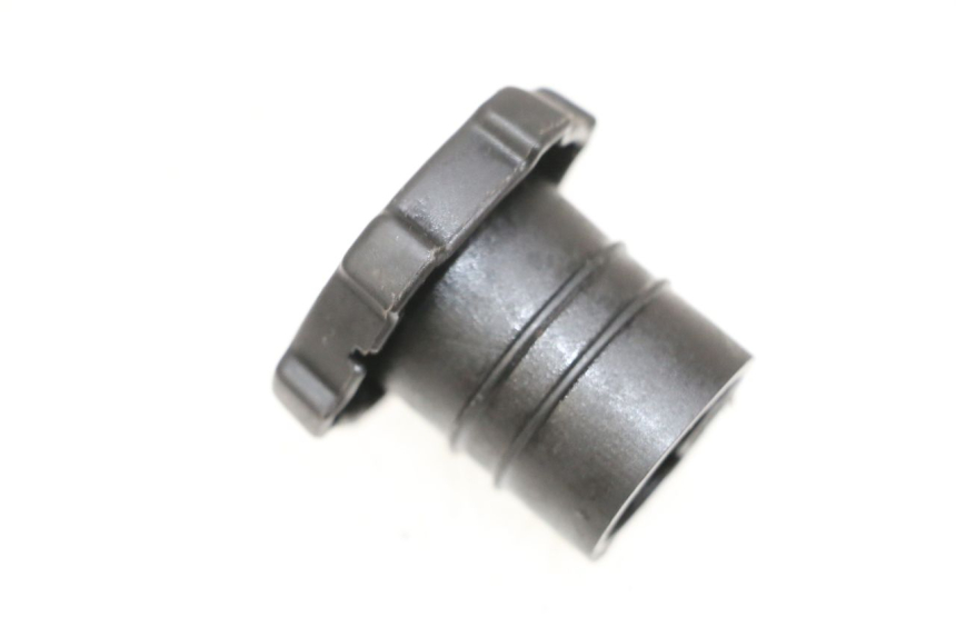 photo de TAPPO SERBATOIO OLIO PIAGGIO ZIP 2T 50 (2009 - 2019) - Zoom sullo stato d'uso