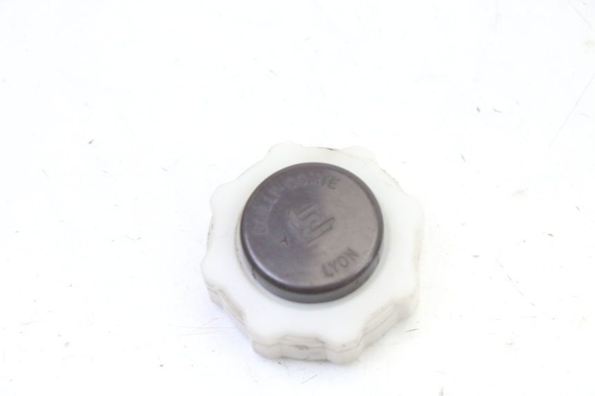 photo de TAPPO VASO ESPANSIONE PEUGEOT ELYSEO 125 (1999 - 2004)