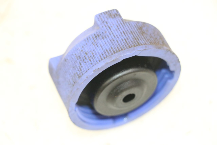 photo de TAPPO VASO ESPANSIONE PEUGEOT ELYSTAR 125 (2002 - 2007)