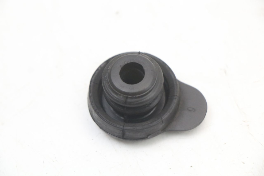 photo de TAPPO VASO ESPANSIONE KYMCO XCITING 250 (2006 - 2009)
