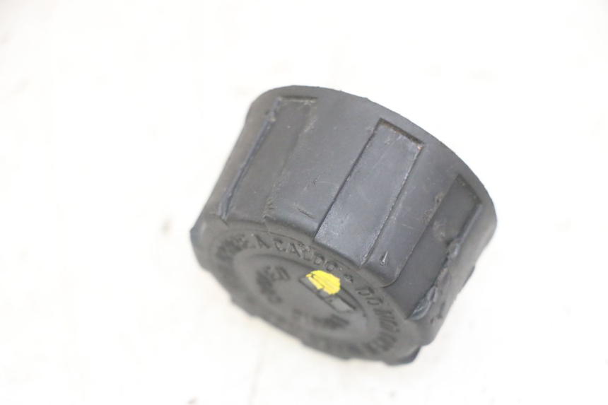 photo de TAPPO VASO ESPANSIONE GILERA NEXUS 125 (2009 - 2013)