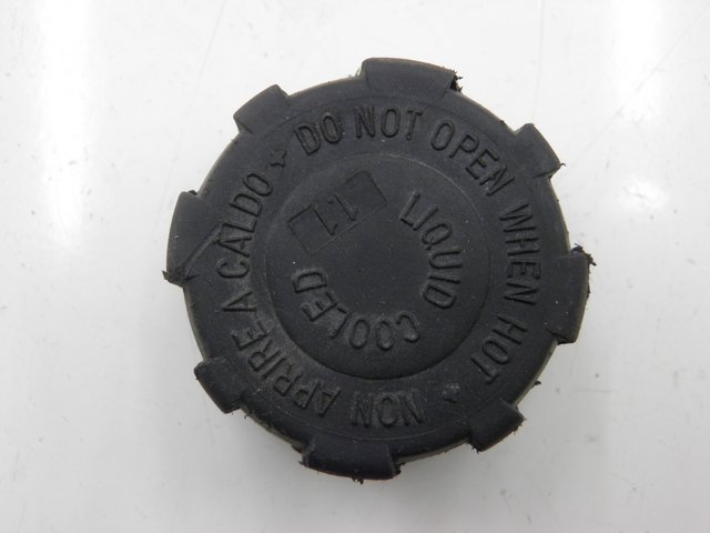 photo de TAPPO VASO ESPANSIONE PIAGGIO X9 EVOLUTION 125 (2003 - 2007)