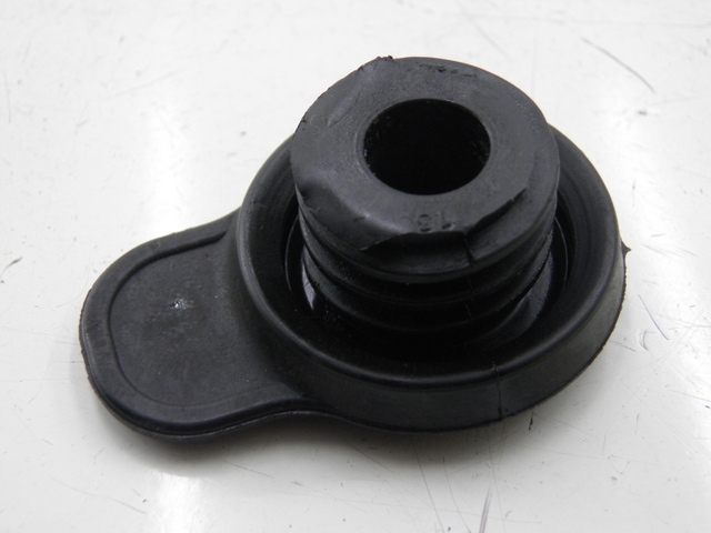 photo de TAPPO VASO ESPANSIONE YAMAHA X-MAX XMAX 125 (2010 - 2014)