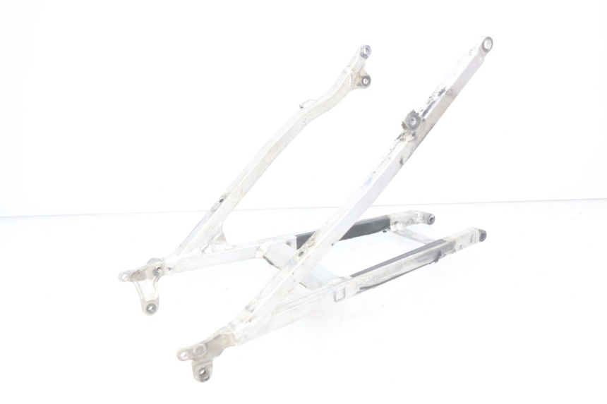 photo de BOUCLE TELAIO POSTERIORE HONDA CRF CR-F 450 (2005 - 2008)