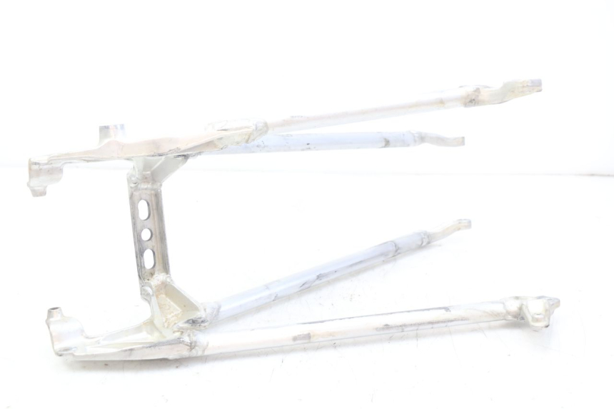 photo de BOUCLE TELAIO POSTERIORE HONDA CRF 250 (2010 - 2013)