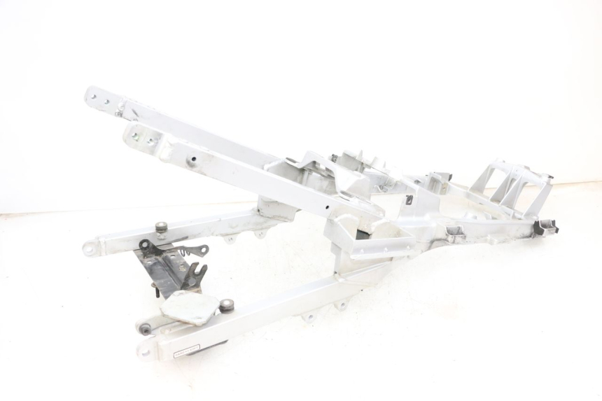 photo de BOUCLE TELAIO POSTERIORE YAMAHA FJR ABS 1300 (2006 - 2012) - Dettagli dei punti di fissaggio