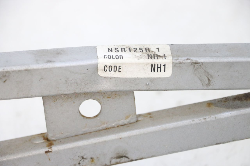 photo de TELAIETTO POSTERIORE HONDA NSR R 125 (1994 - 2003) - Primo piano tecnico