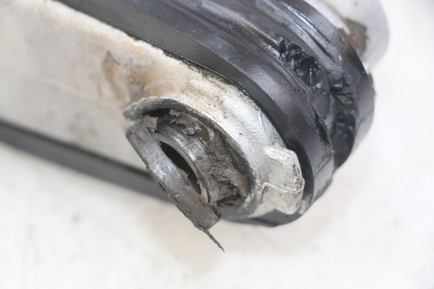 photo de BRACCIO OSCILLANTE HONDA CR 80 (2001 - 2003)
