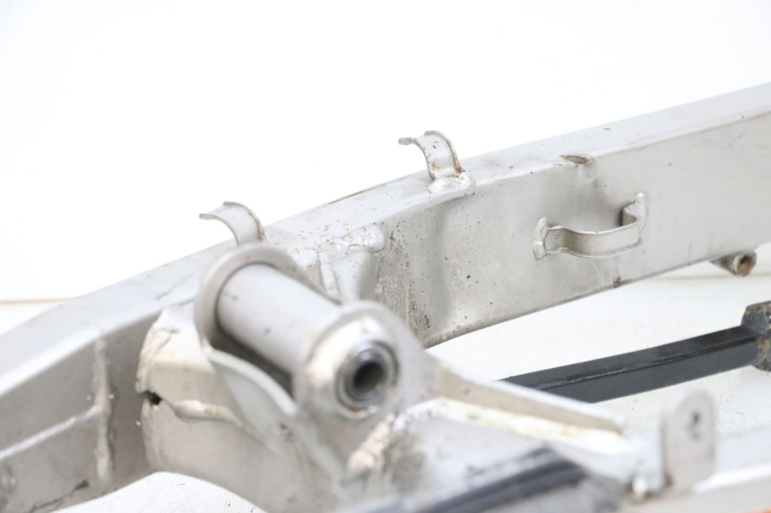 photo de Braccio oscillante SUZUKI GSF N BANDIT 600 (1996 - 1999) - Caratteristiche distintive